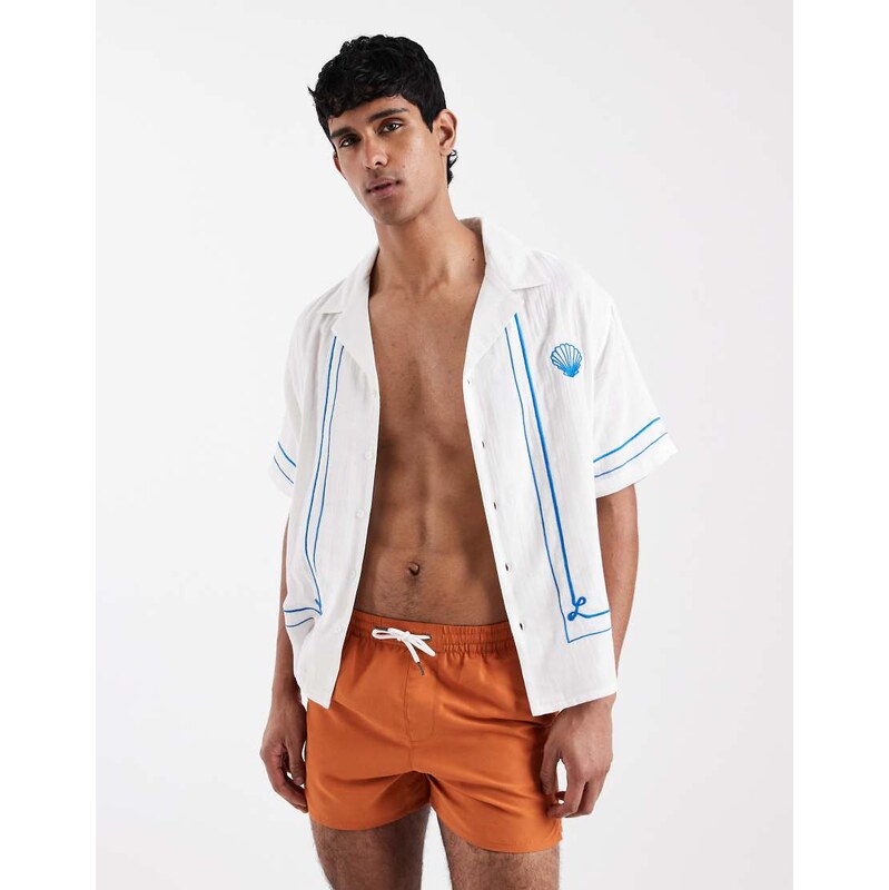 Aray embroidered revere beach shirt in white