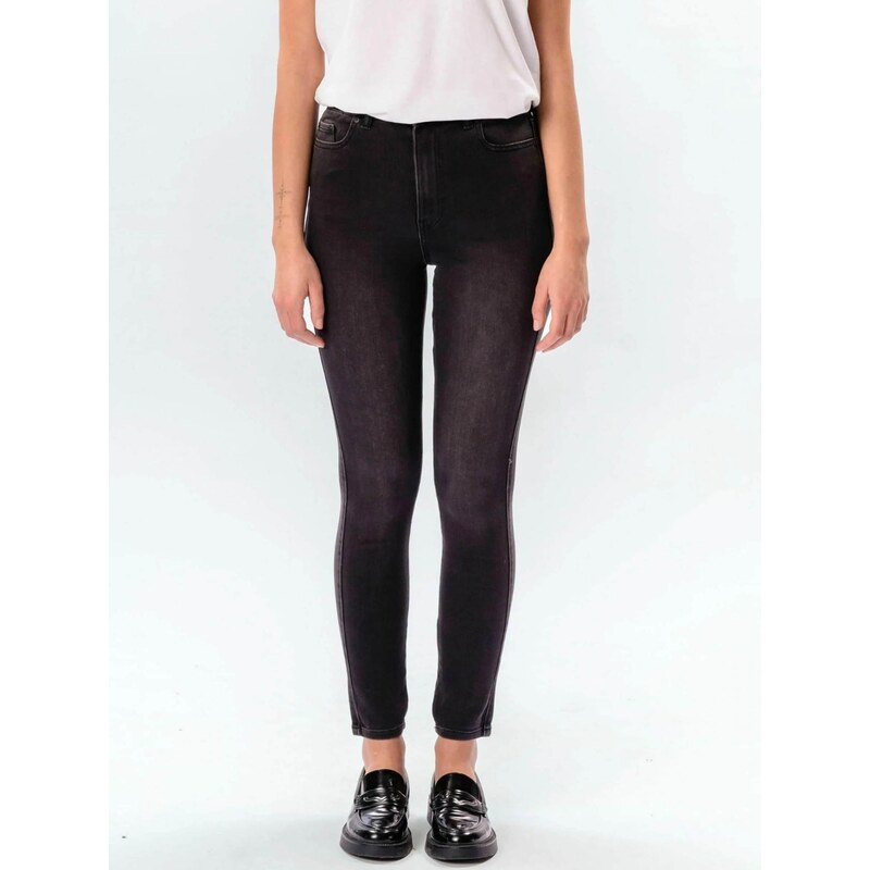 TEESHOPPEN Džíny  Skinny  černá