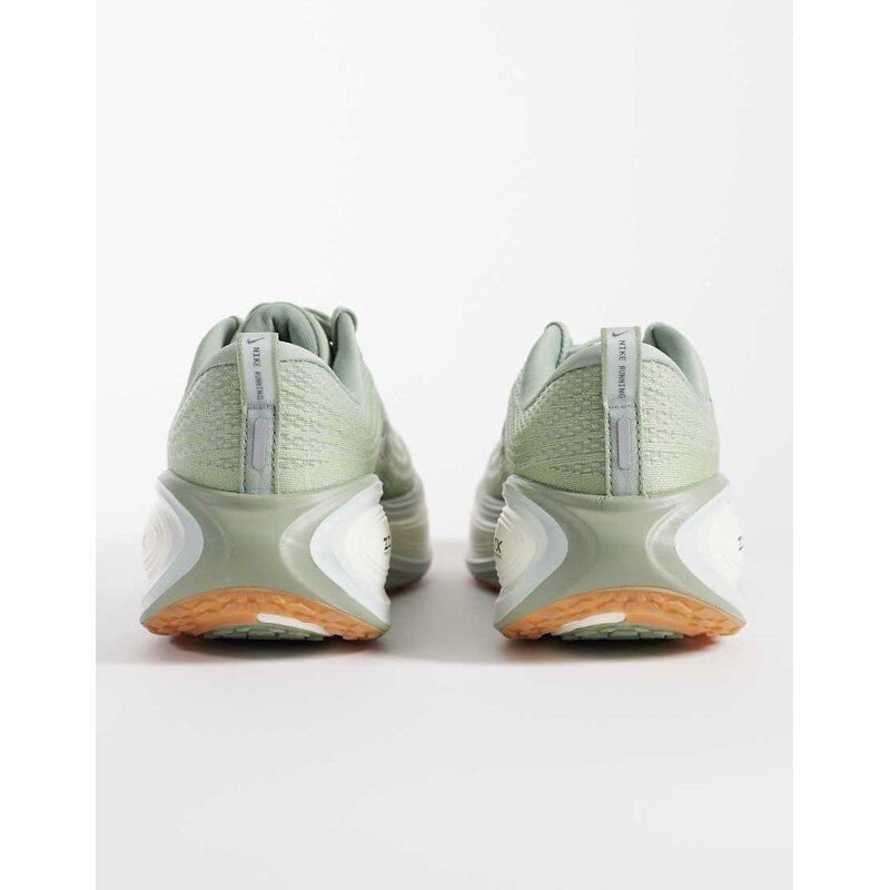 Nike Running Vomero Plus trainers in green