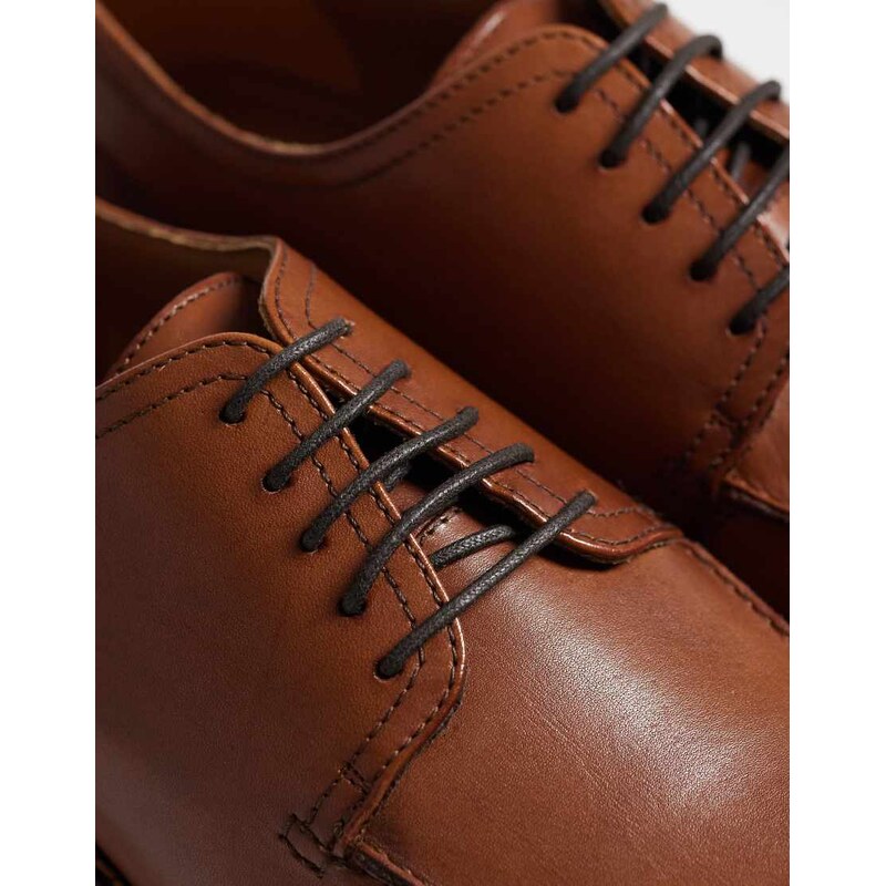 ASOS DESIGN lace up derby shoes with apron detail in tan leather-Brown
