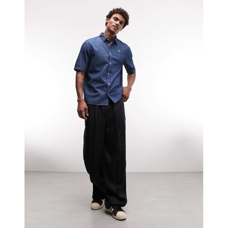 New Era logo short sleeve denim shirt in blue