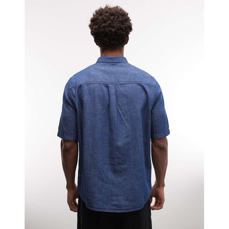 New Era logo short sleeve denim shirt in blue