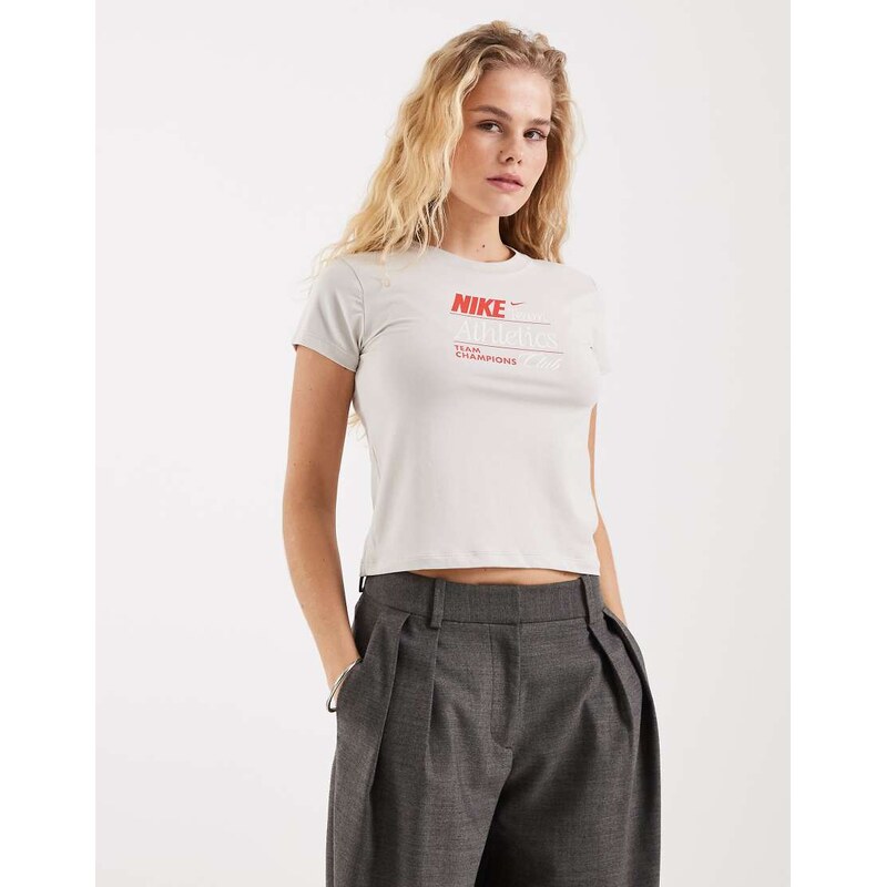 Nike Chill cropped graphic t-shirt in beige-White