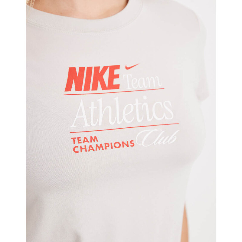 Nike Chill cropped graphic t-shirt in beige-White