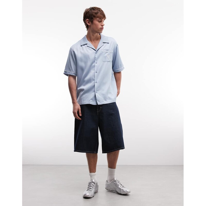 New Era NY Yankees logo revere collar shirt in light blue