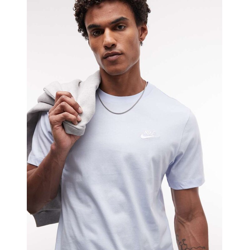 Nike Club t-shirt in light blue