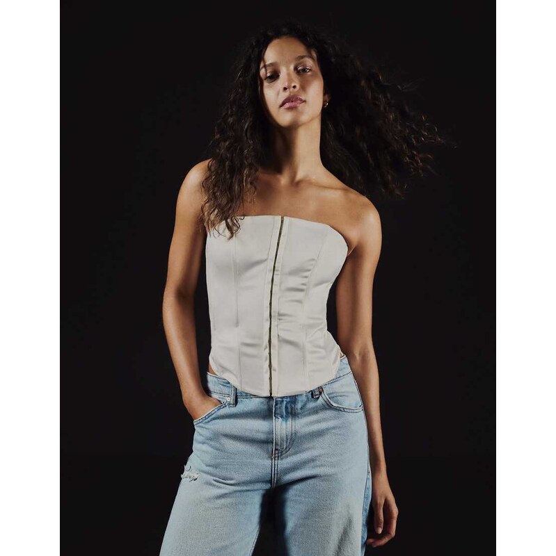 Bershka Sateen bandeau top in ecru-White