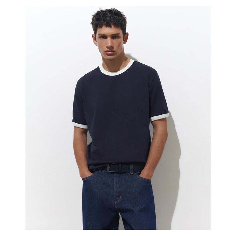Pull&Bear Contrast trim t-shirt in navy