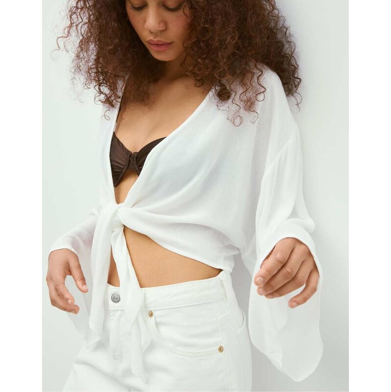 Stradivarius Flowing open blouse in white 115496819