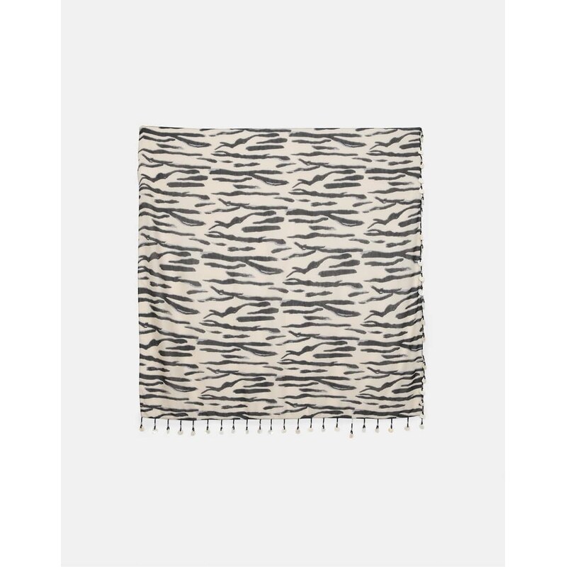 Stradivarius Tiger print scarf in ecru-White 115496848
