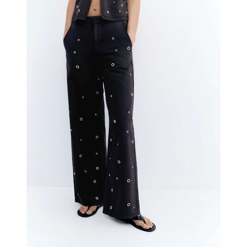 Pull&Bear Straight-leg eyelet trousers in black