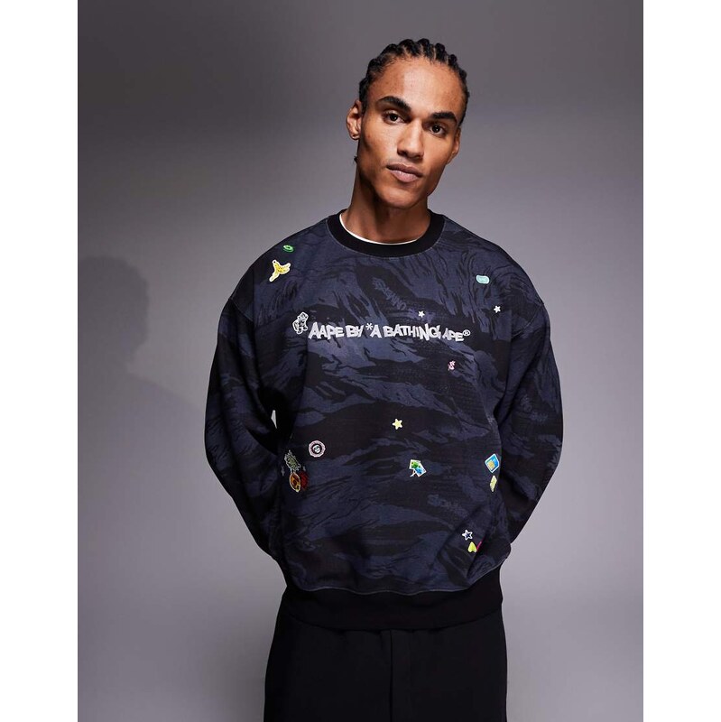 Aape by A Bathing Ape pullover sweatshirt in black camo with sweet 115499654