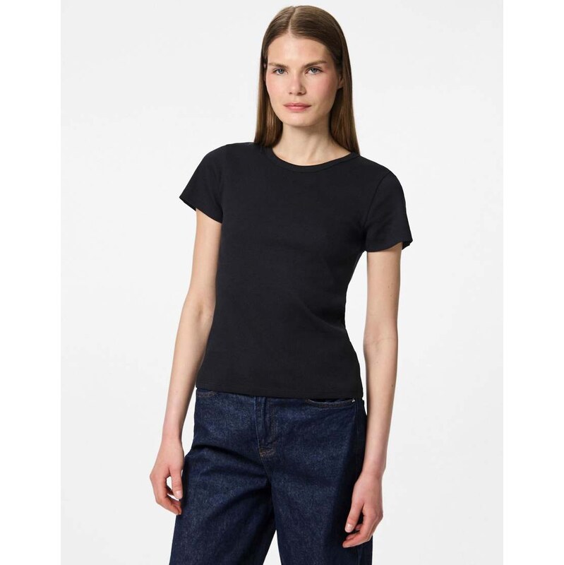 Pieces T-shirt in black 1