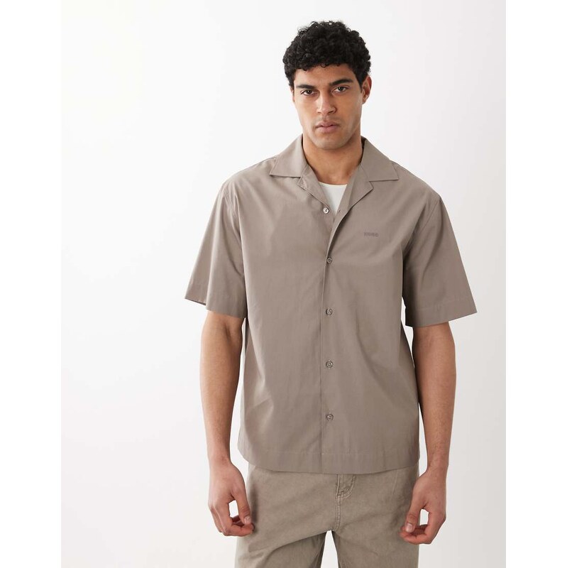 HUGO Red logo oversized short sleeve shirt in light brown