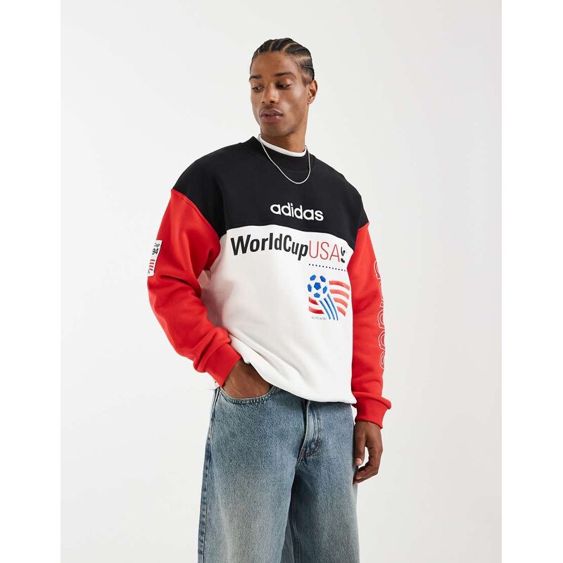 adidas performance Graphic sweatshirt in black / cloud white