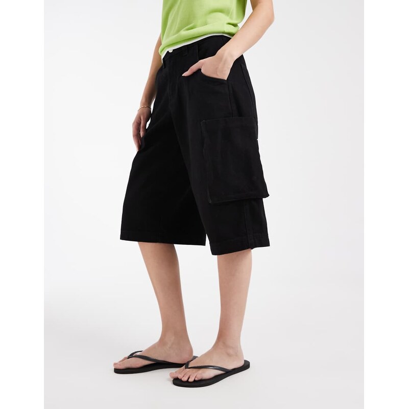 ASOS DESIGN bermuda longer cargo short in black
