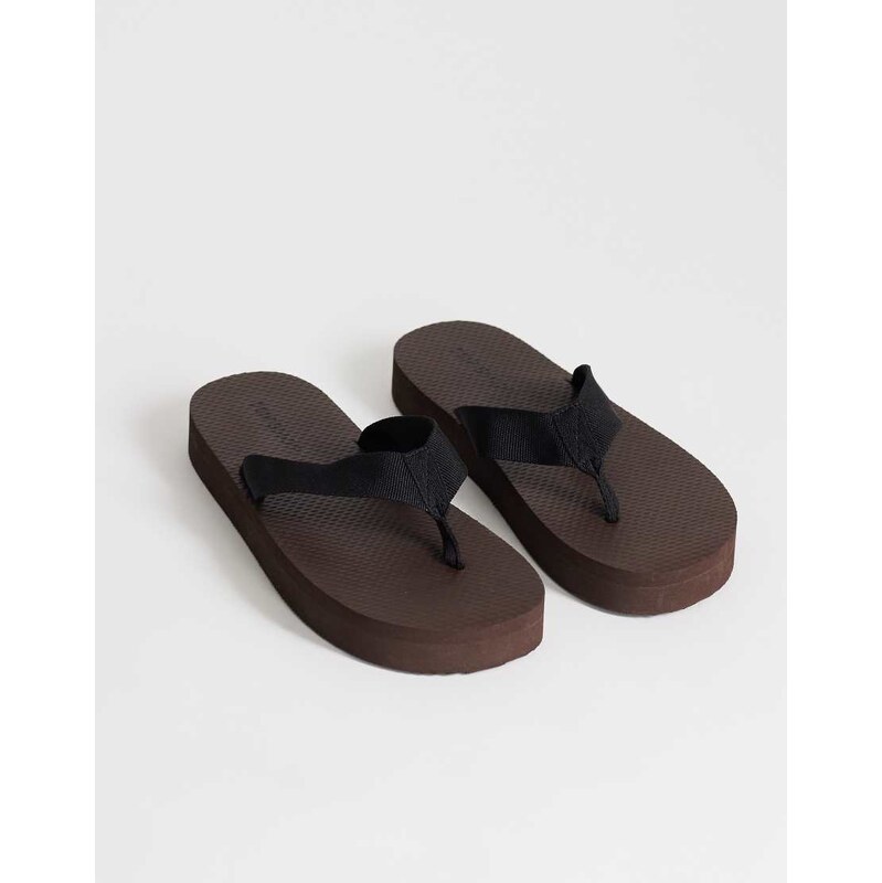 Topshop Molly toe thong sandal in chocolate-Brown 115667297
