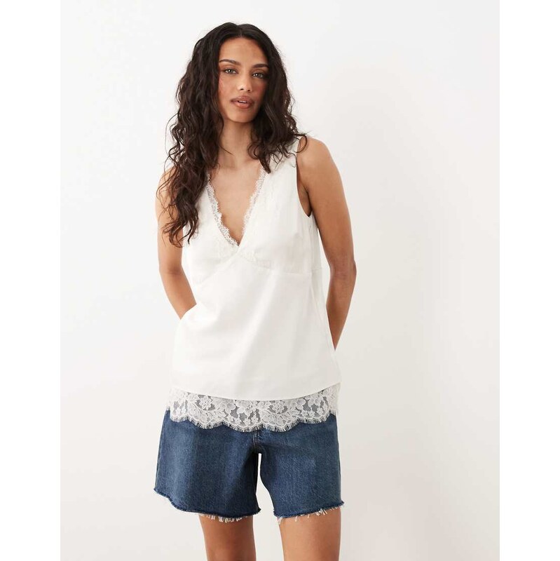 Abercrombie & Fitch longline lace hem detail v front cami top in white 115591733