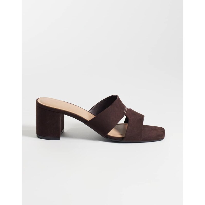 New Look cross strap blook heeled mule in brown 115538935