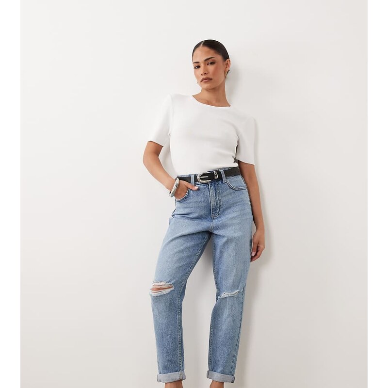 New Look Petite tori ripped mom jean in blue