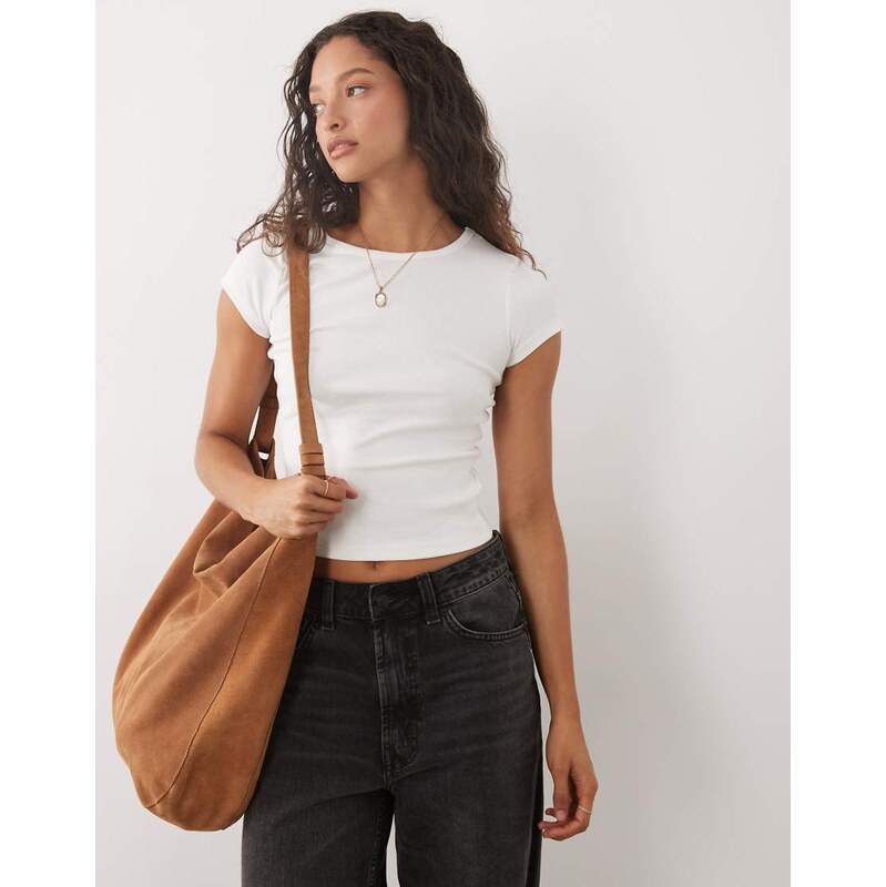 New Look baby tee in cream-White 115550045
