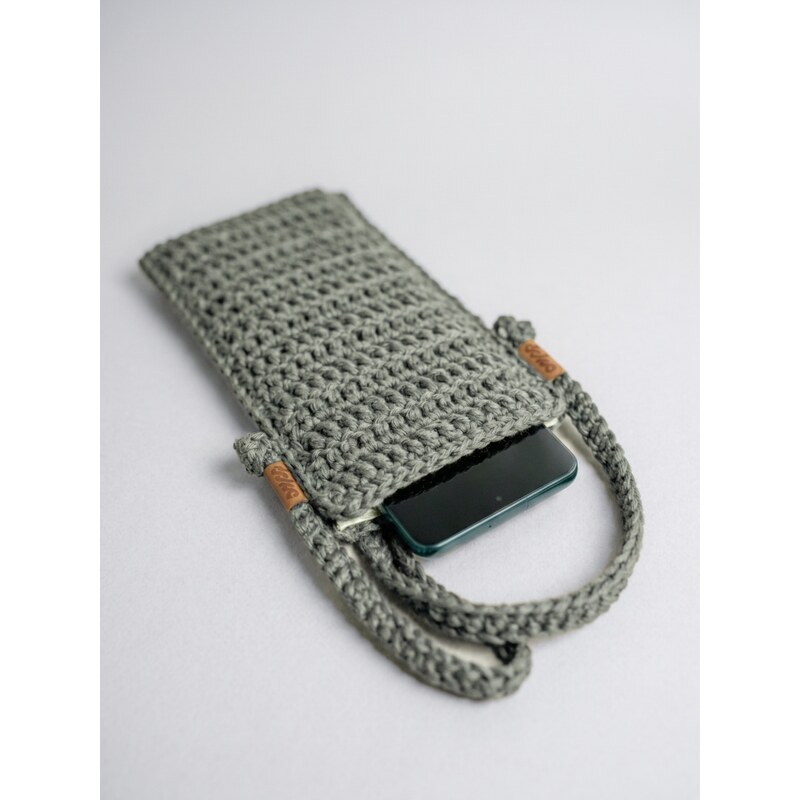 DOKE Háčkovaná kapsa na telefon grey