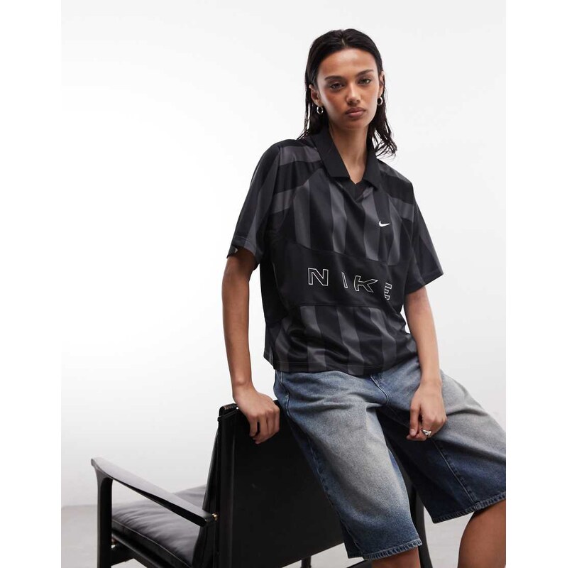 Nike Street Stripe jersey t-shirt in black