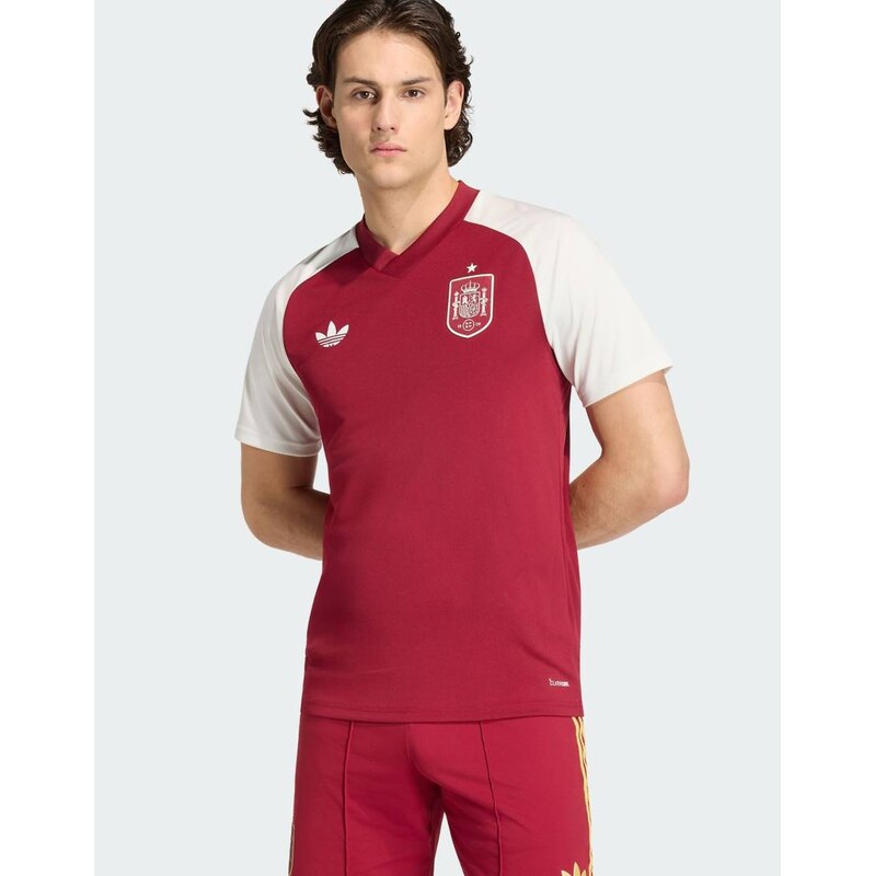 adidas performance Spain 26 away pre match jersey in team coll