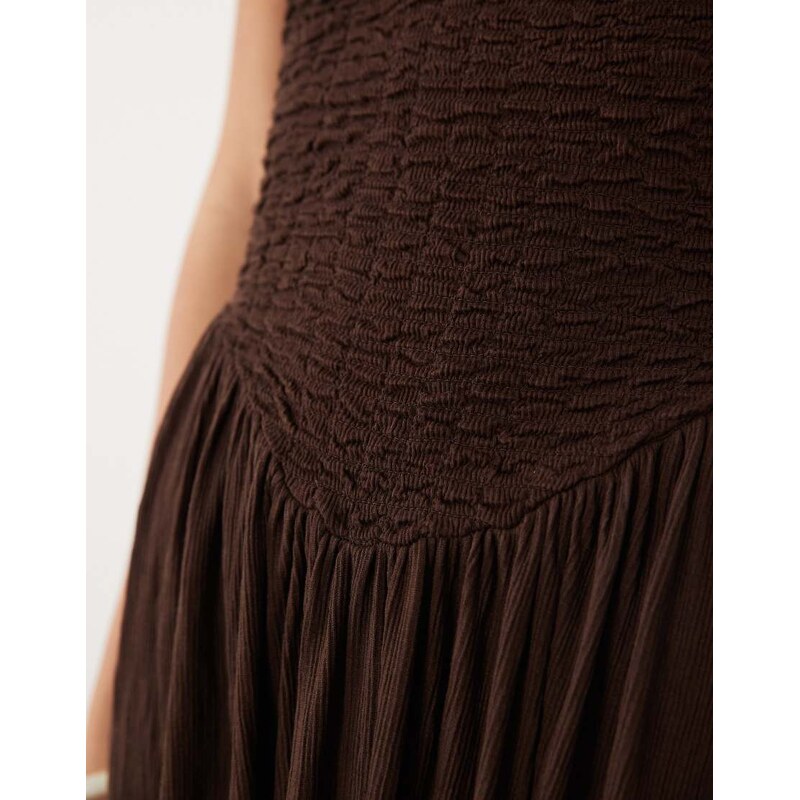 ASOS DESIGN crinkle halter neck midi dress in chocolate-Brown