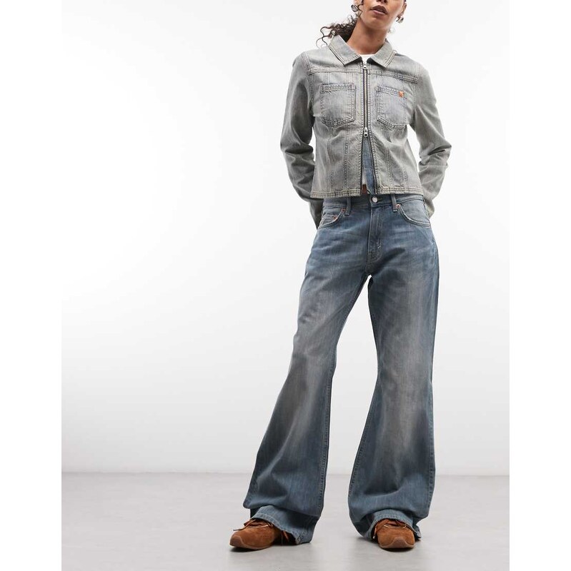 Weekday Helix low waist loose fit flare leg jeans in light blue wash 115561198