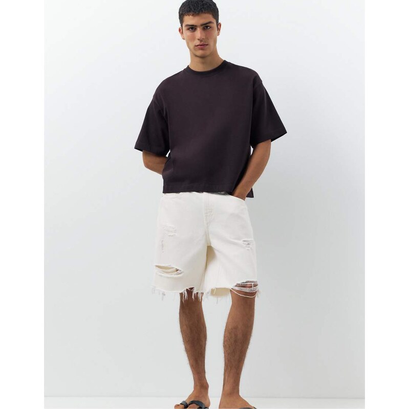 Pull&Bear Straight-leg denim bermuda shorts in beige-Neutral