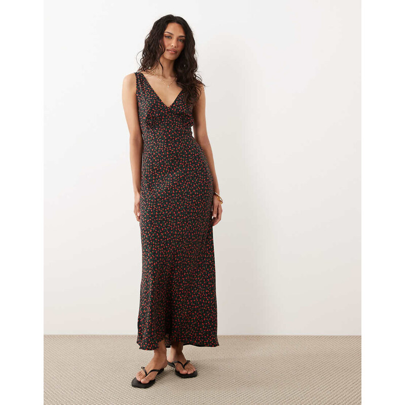 New Look ditsy v neck bias midi dress in black