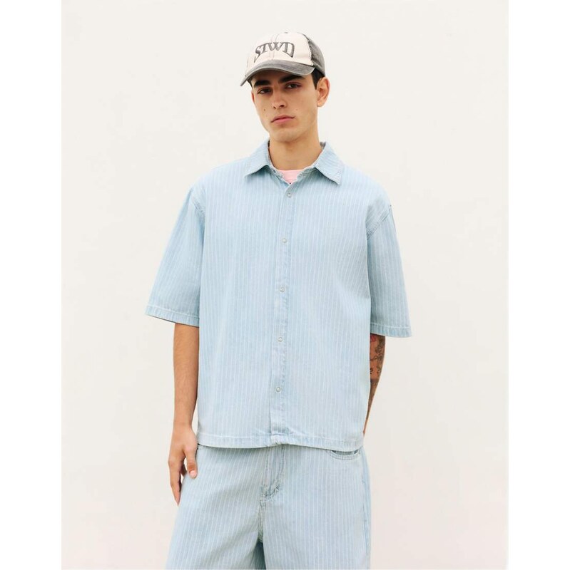 Pull&Bear Short sleeve striped denim shirt in pale indigo-Blue