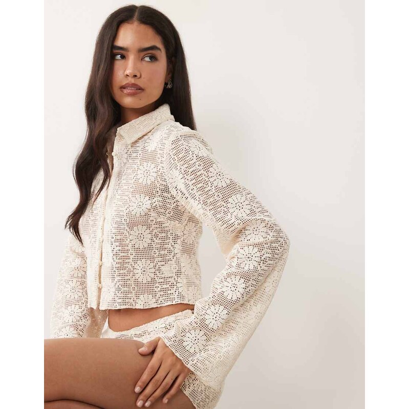 Lioness Babydoll floral cotton crochet bell sleeve button