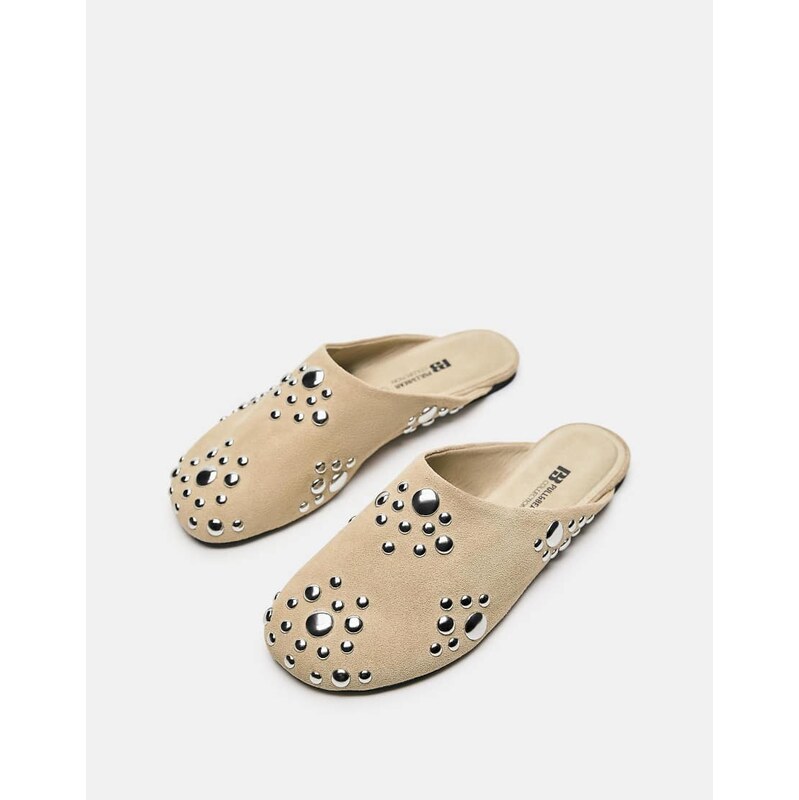 Pull&Bear Studded leather mule shoes in sand-Multi 115591763