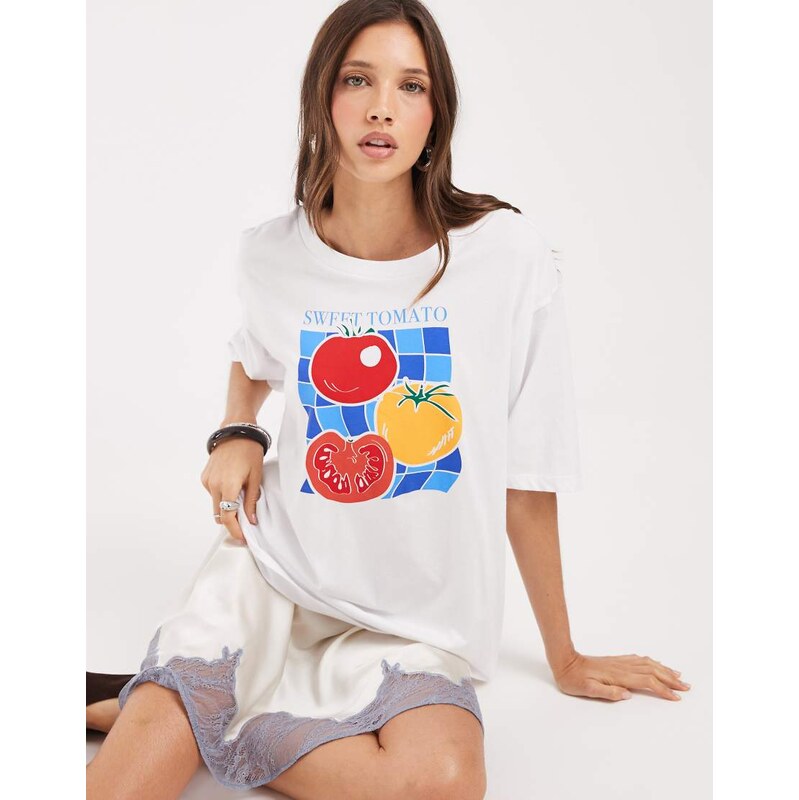 ONLY tomato graphic print oversized t-shirt in white