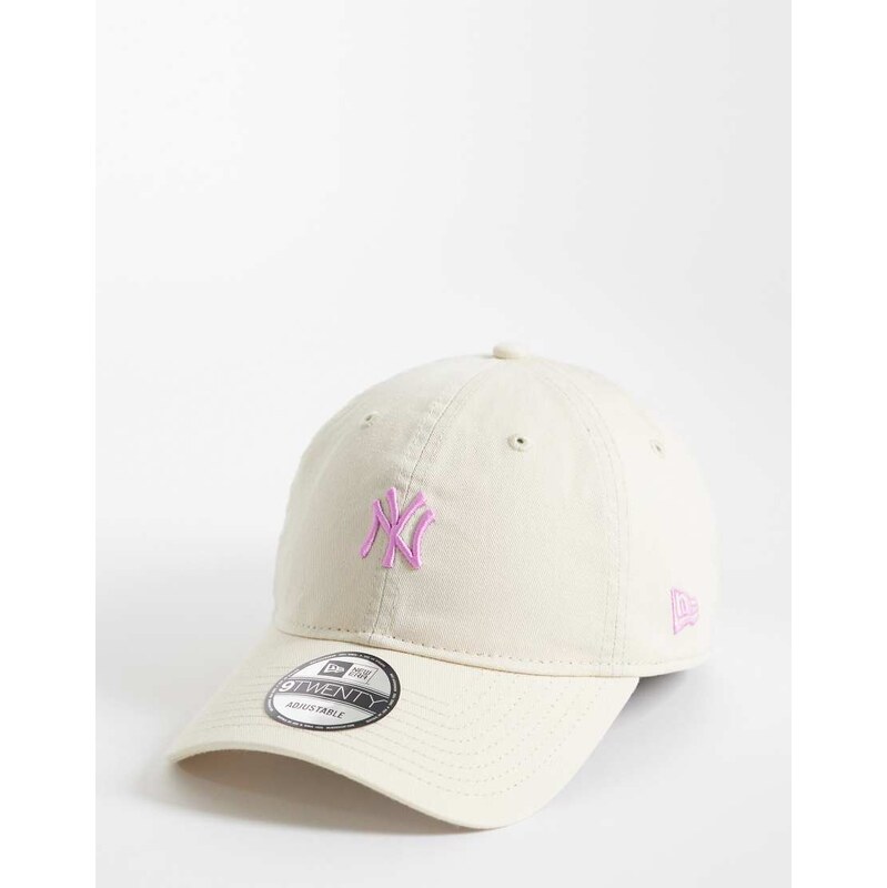 New Era NY Yankees 9twenty mini logo cap in off white