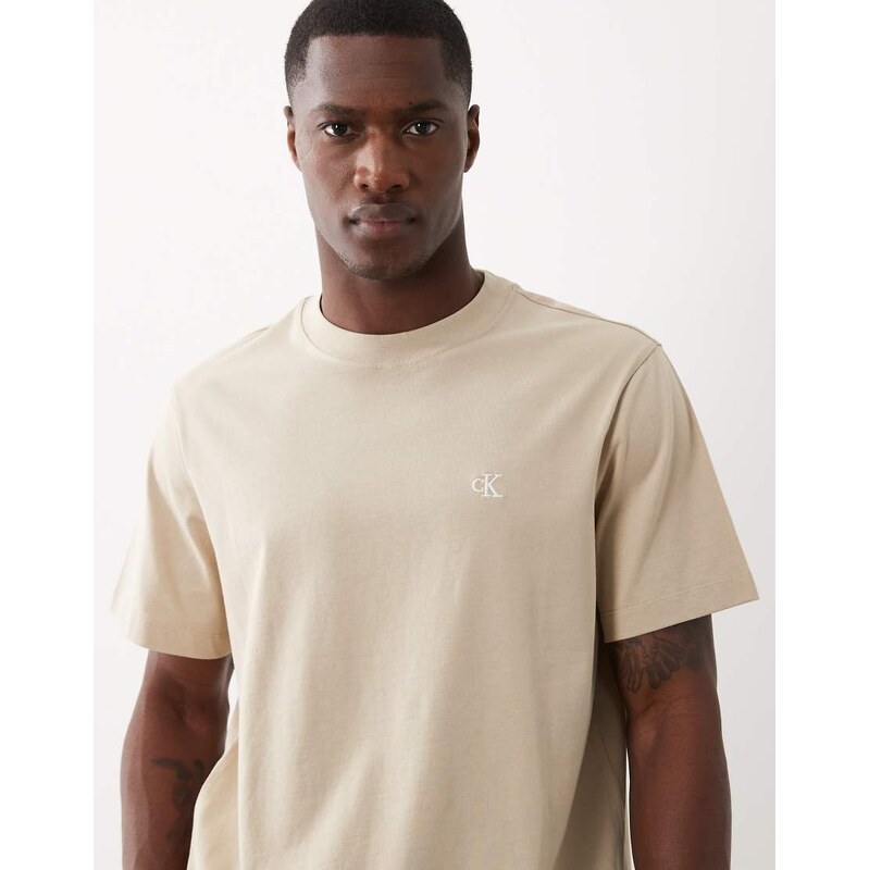 Calvin Klein Jeans Monogram t-shirt in beige-Neutral
