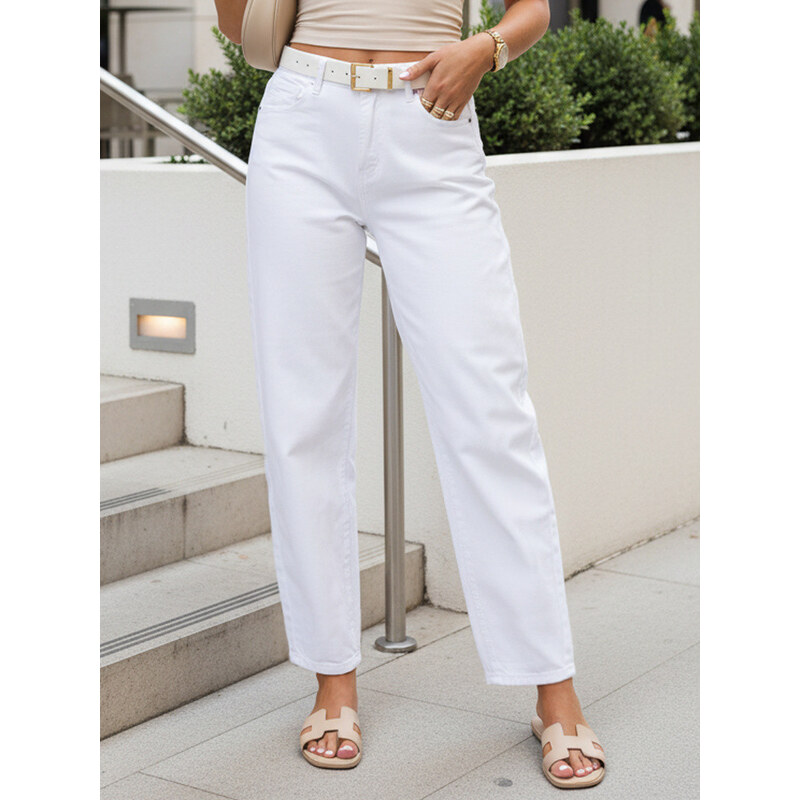 Dámské džíny mom fit s vysokým pasem a páskem bílé FashionStreet 115644104