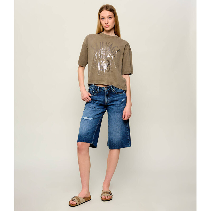 GUESS Tričko SAVAGE TOUR | Cropped Fit