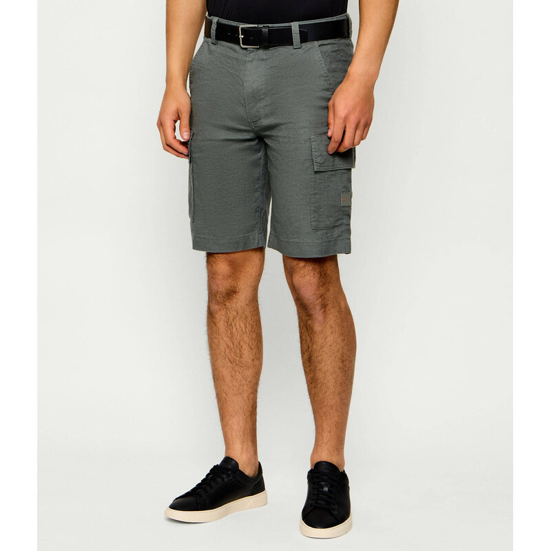 BOSS ORANGE Lněné šortky Sisla_Cargo_S1 | Relaxed fit