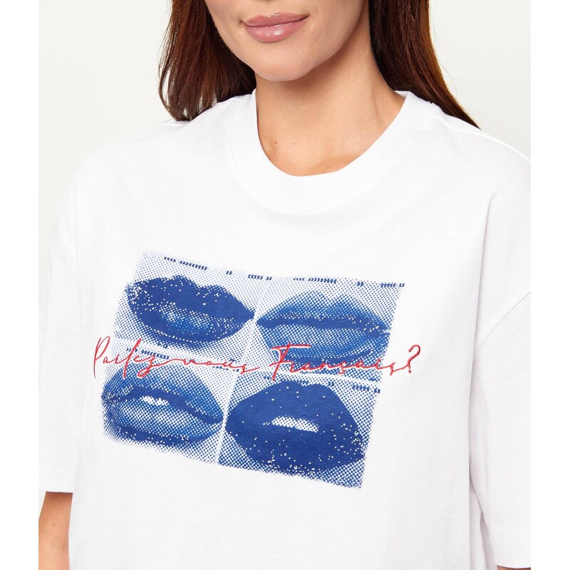 GUESS Tričko FRENCH LIPS | Loose fit