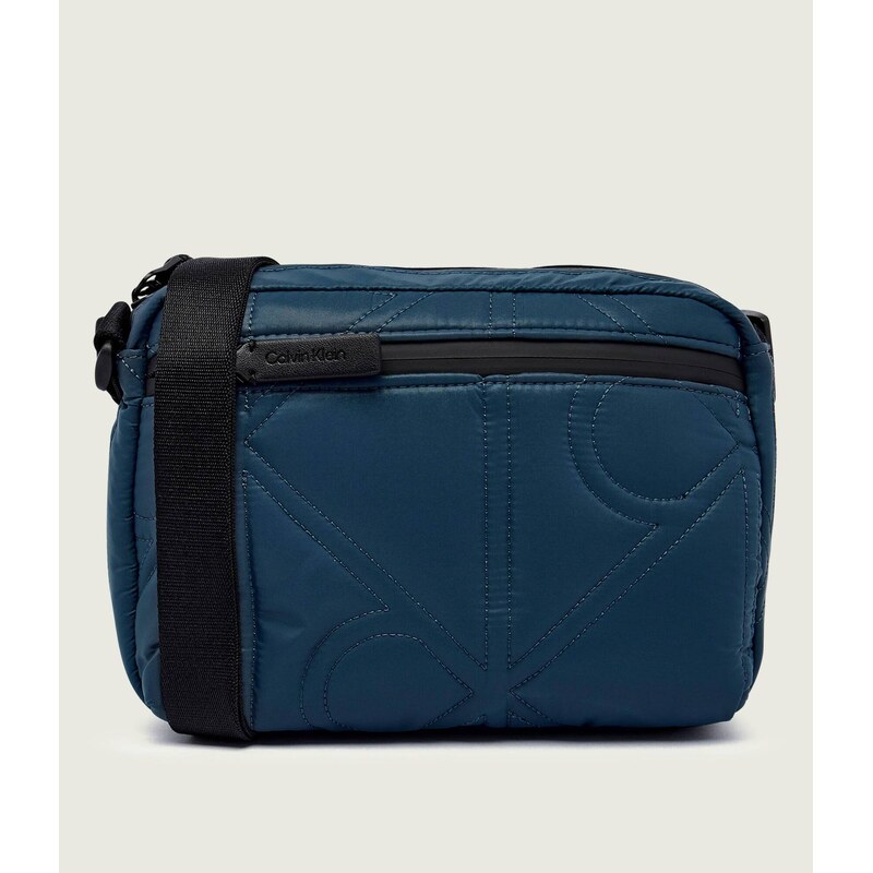 Calvin Klein Reportérka