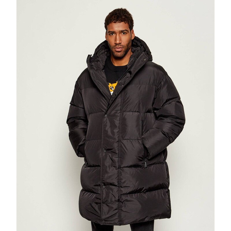 Černý péřový kabát s kšandami značky Dsquared2