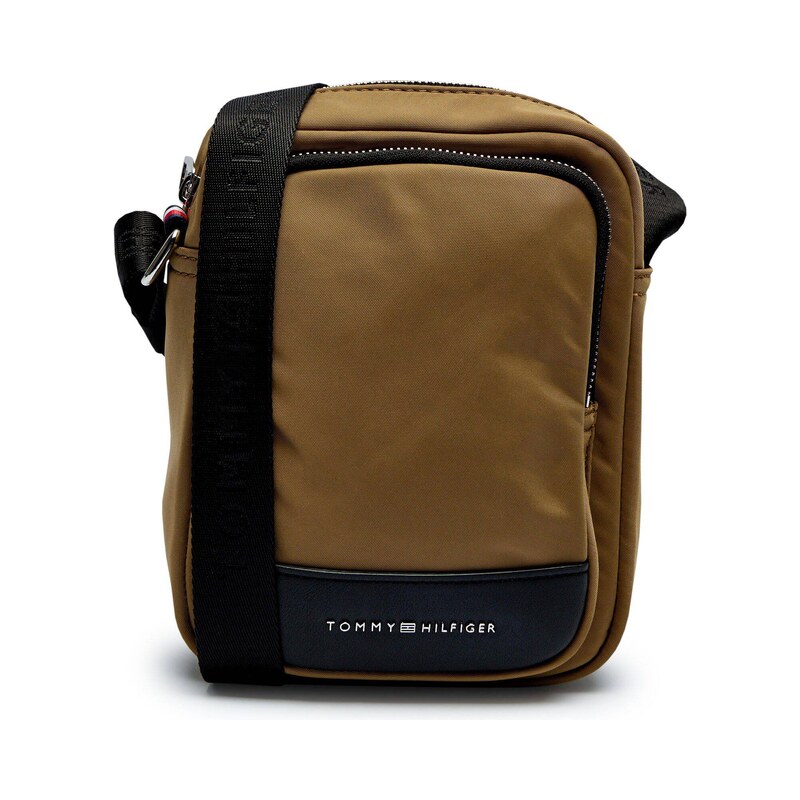 Tommy Hilfiger Reportérka