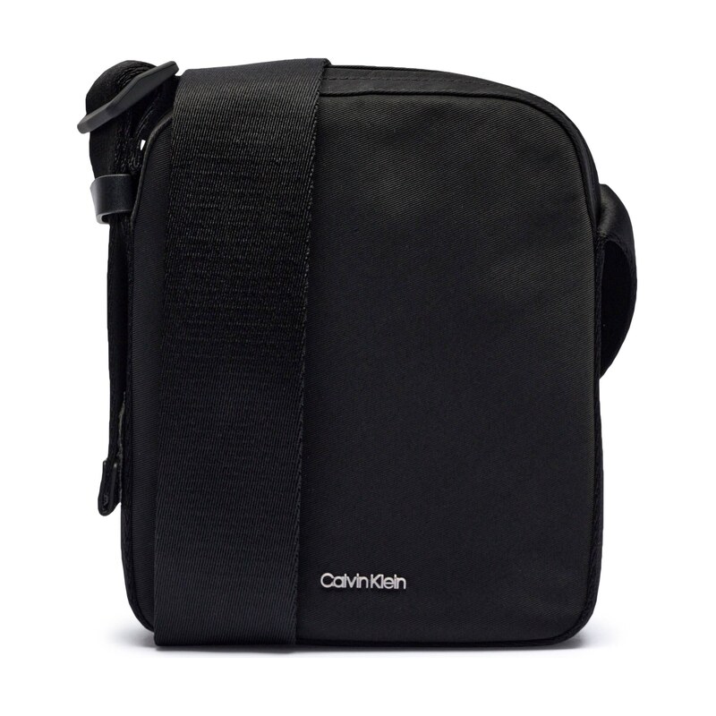 Calvin Klein Reportérka