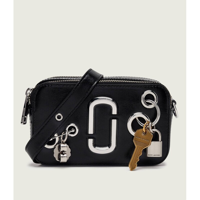 Marc Jacobs Kožená crossbody kabelka The Grommet Charm Snapshot