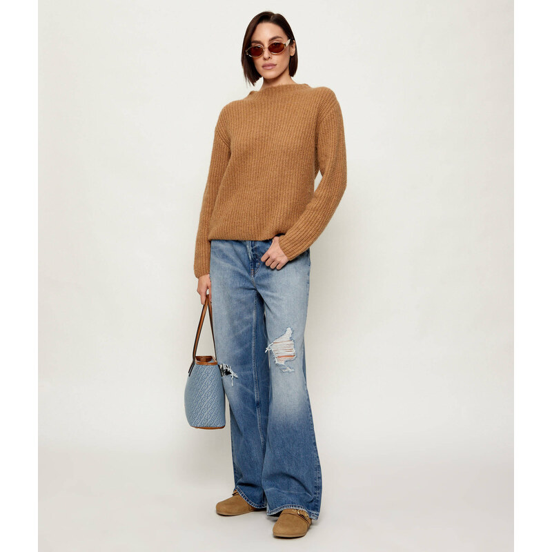 Guess Pantofle typu mules GALAVANTA