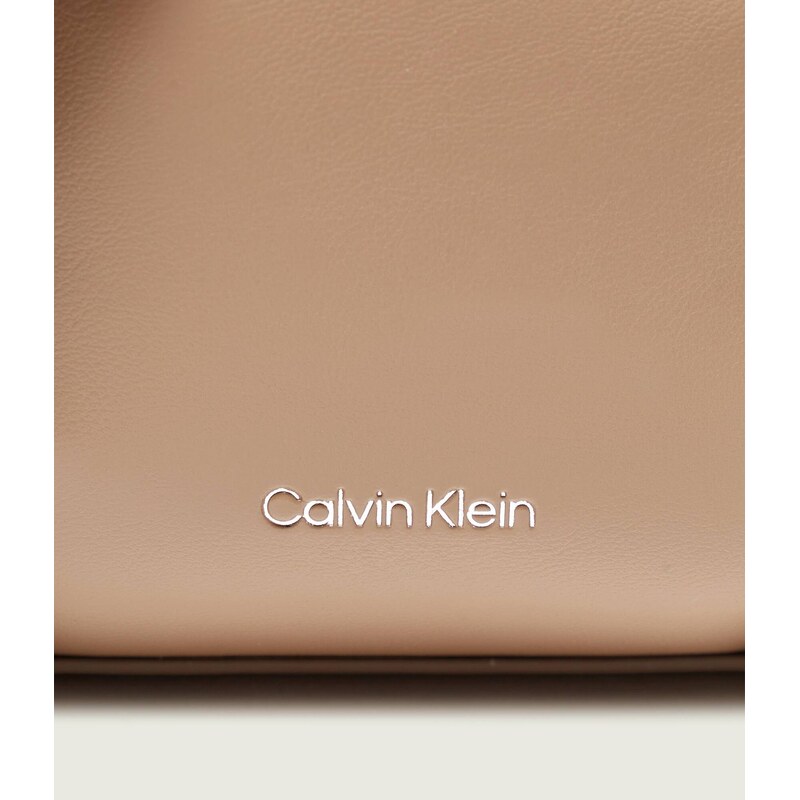 Calvin Klein Kufřík