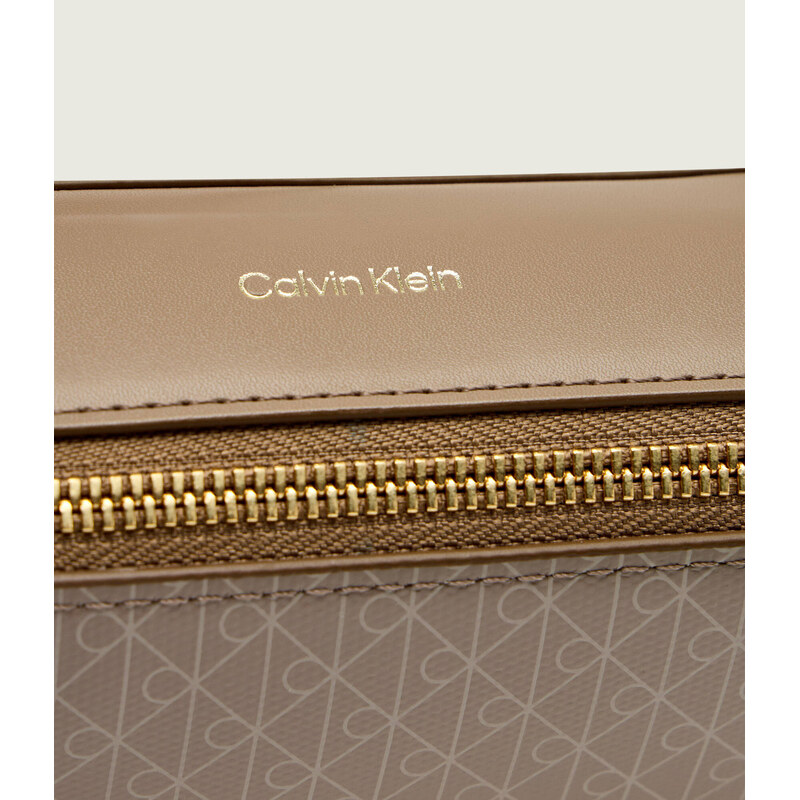 Calvin Klein Crossbody kabelka